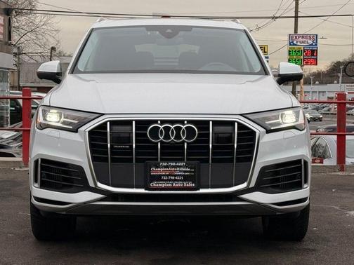 2023 Audi Q7 55 Premium Plus