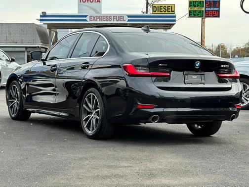 2022 BMW 330 xDrive