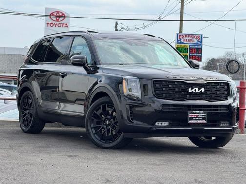 Ebony Black 2022 Kia Telluride SX