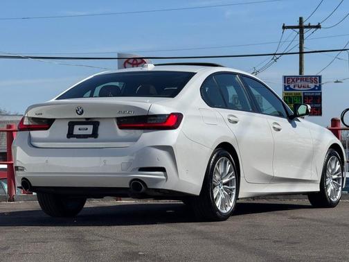 2023 BMW 330 xDrive