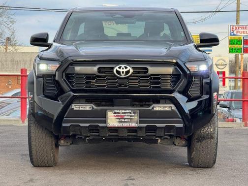 2024 Toyota Tacoma TRD Off Road