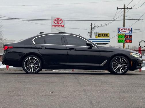 2022 BMW 530 i xDrive
