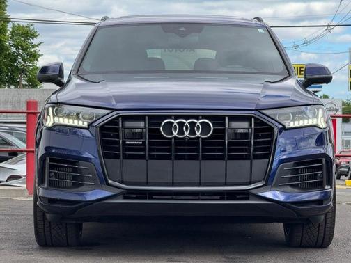 Navarra Blue Metallic 2021 Audi Q7 55 Prestige