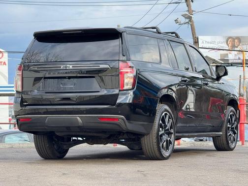 Black 2021 Chevrolet Suburban RST