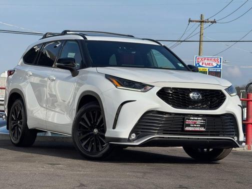 Wind Chill Pearl 2023 Toyota Highlander XSE