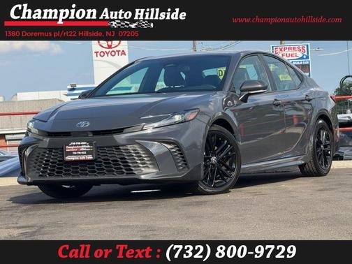 Heavy Metal 2025 Toyota Camry SE
