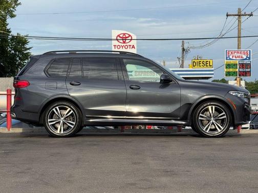 Arctic Gray Metallic 2019 BMW X7 xDrive50i