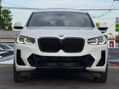 Alpine White 2023 BMW X4 xDrive30i