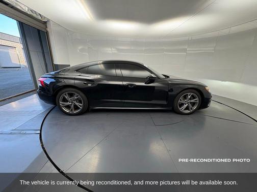 2023 Audi e-tron GT Premium Plus quattro