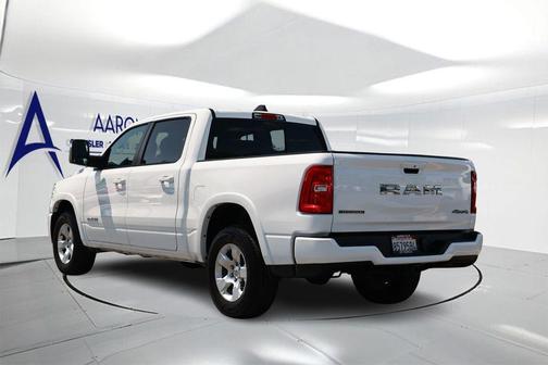 Bright White Clearcoat 2025 RAM 1500 Big Horn/Lone Star