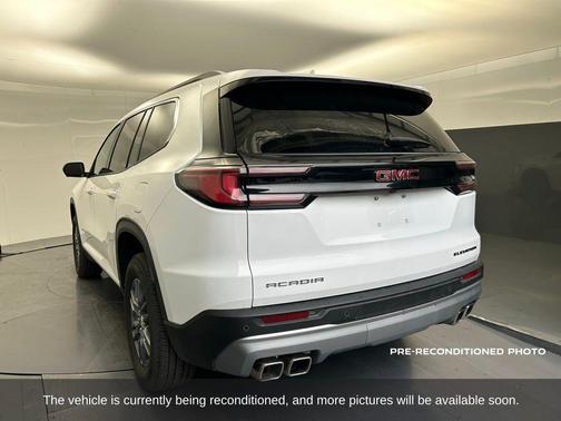 2025 GMC Acadia FWD Elevation
