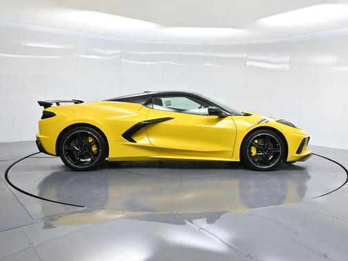 2025 Chevrolet Corvette Stingray w/3LT