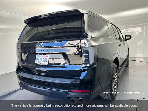 2025 Chevrolet Suburban 4WD Z71