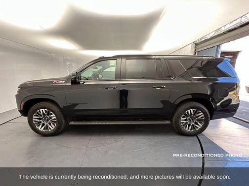 2025 Chevrolet Suburban 4WD Z71