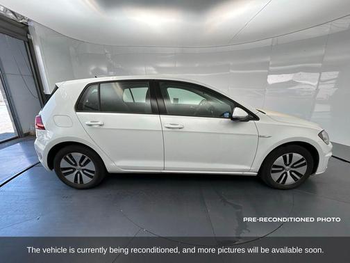 2019 Volkswagen e-Golf SE