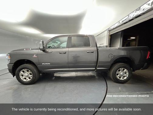 2024 RAM 2500 Laramie Crew Cab 4x4 6'4' Box