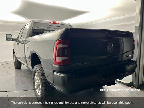 2024 RAM 2500 Laramie Crew Cab 4x4 6'4' Box