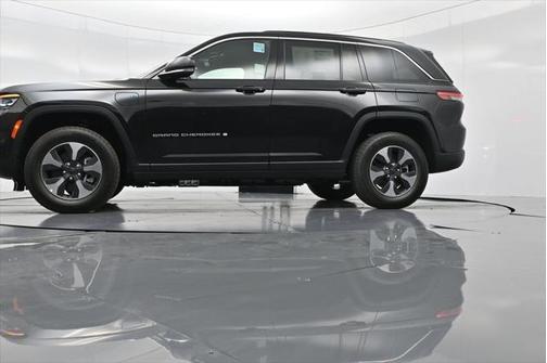 2025 Jeep Grand Cherokee 4xe Base