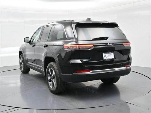 2025 Jeep Grand Cherokee 4xe Base