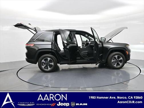 2025 Jeep Grand Cherokee 4xe Base