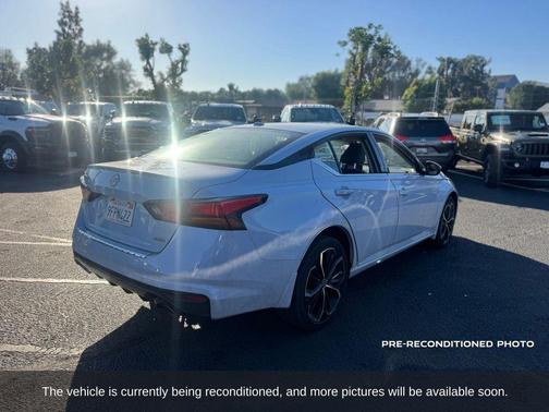 Gray Sky Pearl 2023 Nissan Altima SR Intelligent AWD