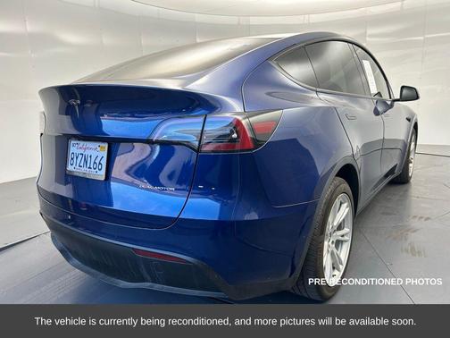 2021 Tesla Model Y Long Range Dual Motor All-Wheel Drive