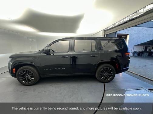2023 Jeep Grand Wagoneer Obsidian 4x4