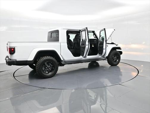 2025 Jeep Gladiator Big Bear