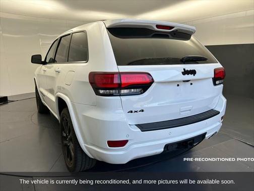 2022 Jeep Grand Cherokee Laredo