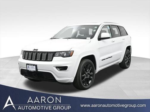 2022 Jeep Grand Cherokee Laredo