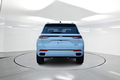 2025 Jeep Grand Cherokee Overland