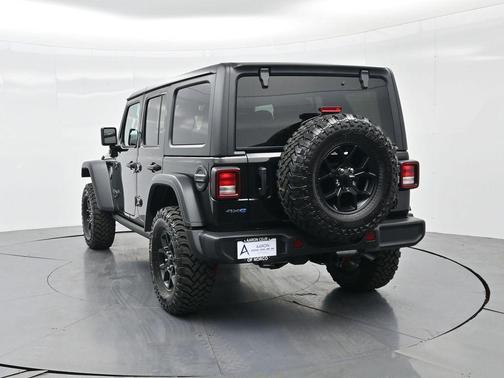2025 Jeep Wrangler 4xe Willys