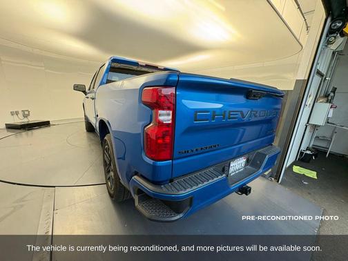 2024 Chevrolet Silverado 1500 Custom