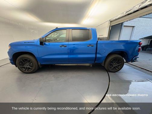 2024 Chevrolet Silverado 1500 Custom