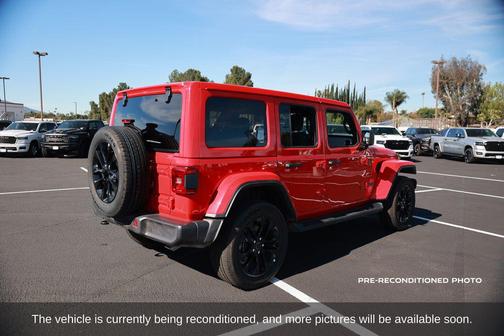 2025 Jeep Wrangler 4xe Sahara