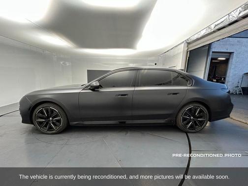 2025 BMW i7 xDrive60