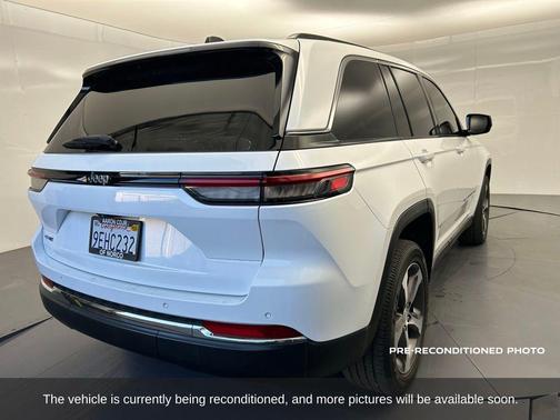 2022 Jeep Grand Cherokee 4xe Base
