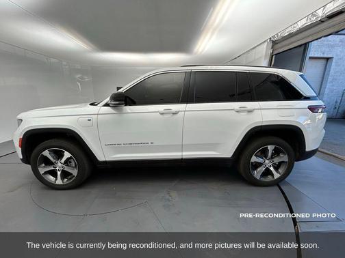 2022 Jeep Grand Cherokee 4xe Base