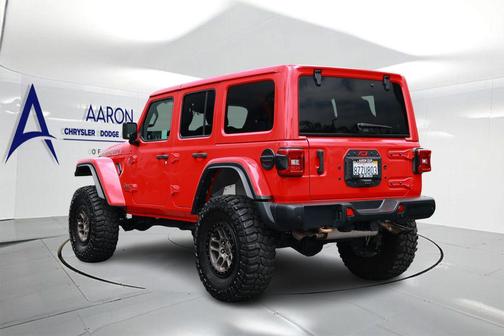 Firecracker Red Clearcoat 2022 Jeep Wrangler Unlimited Rubicon 392