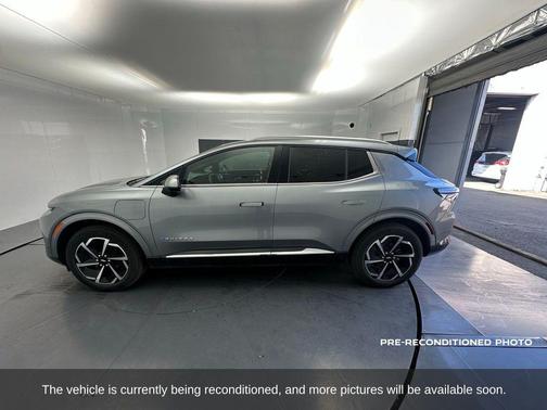 2025 Chevrolet Equinox EV LT