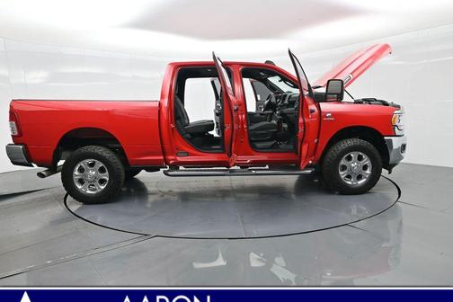2024 RAM 2500 Big Horn Crew Cab 4x4 6'4' Box