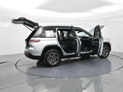 2023 Jeep Grand Cherokee 4xe Trailhawk