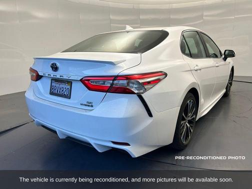 2020 Toyota Camry SE