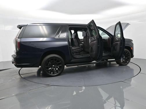 2023 Cadillac Escalade ESV Sport Platinum