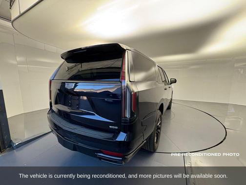 2023 Cadillac Escalade ESV Sport Platinum