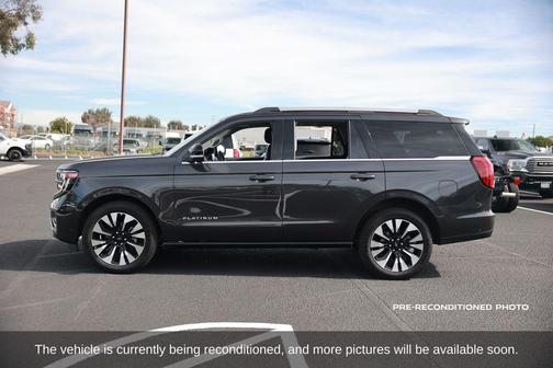 2025 Ford Expedition Platinum
