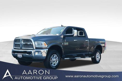 Granite Crystal Metallic Clearcoat 2018 RAM 3500 Laramie Crew Cab 4x4 6'4' Box
