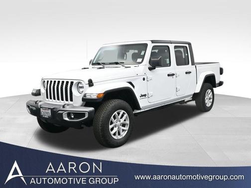 2023 Jeep Gladiator Sport S