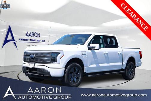 Oxford White 2023 Ford F-150 Lightning LARIAT