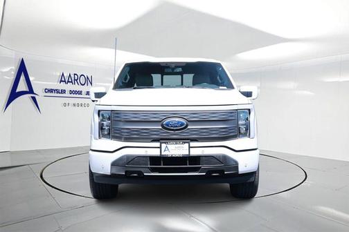 Oxford White 2023 Ford F-150 Lightning LARIAT